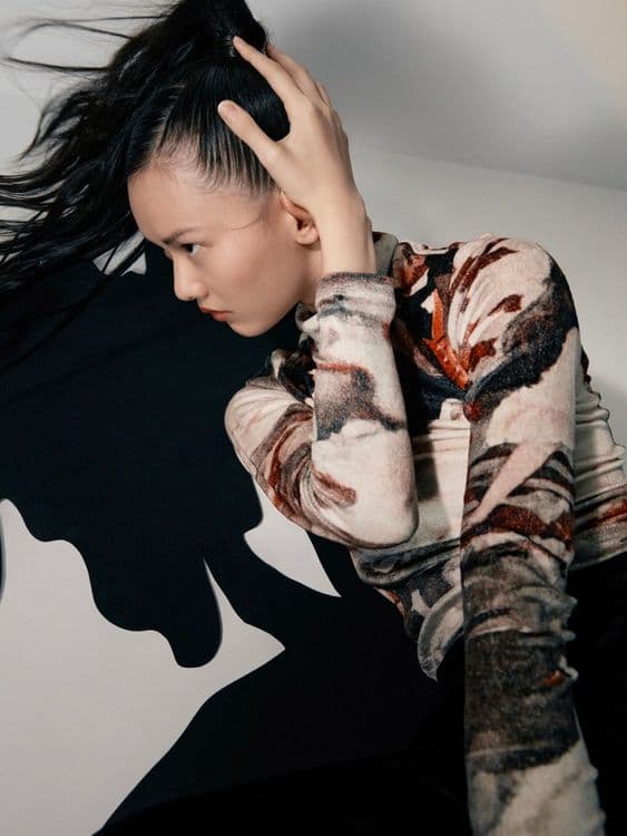 Holzweiler - Agnes Llyod-Platt